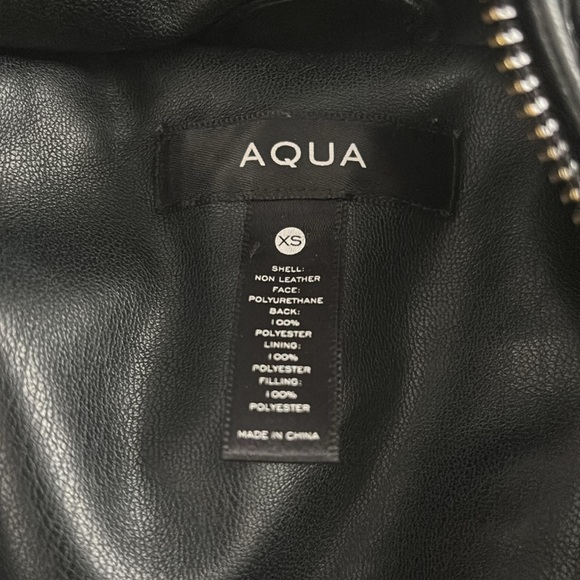 Aqua Women’s Faux Leather Short Puffer Coat size XS - Picture 8 of 8